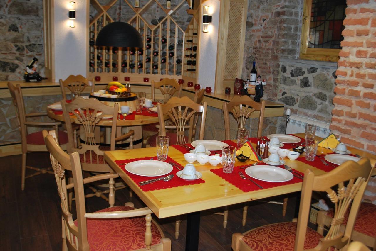 Hotel Vila Sigal Korça Kültér fotó