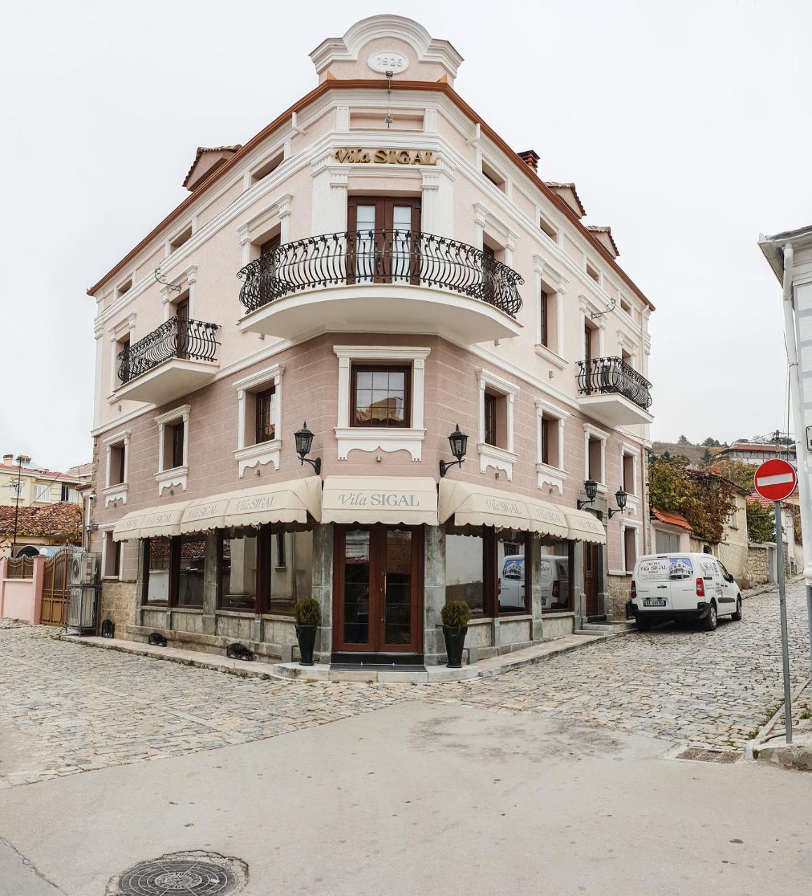 Hotel Vila Sigal Korça Kültér fotó